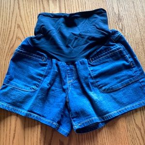 Motherhood maternity shorts size Large